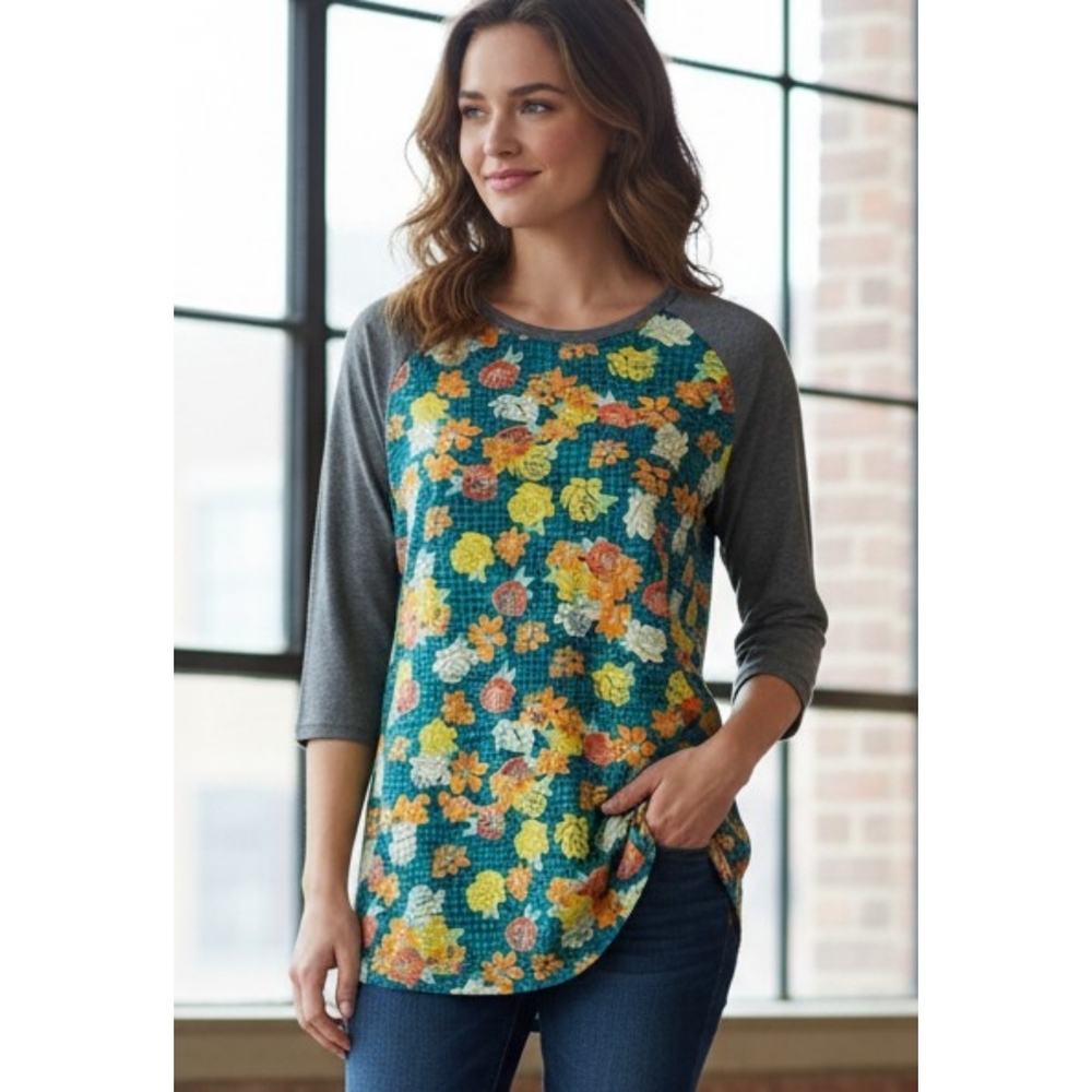 Lularoe Floral Randy Tee Size 2XL
